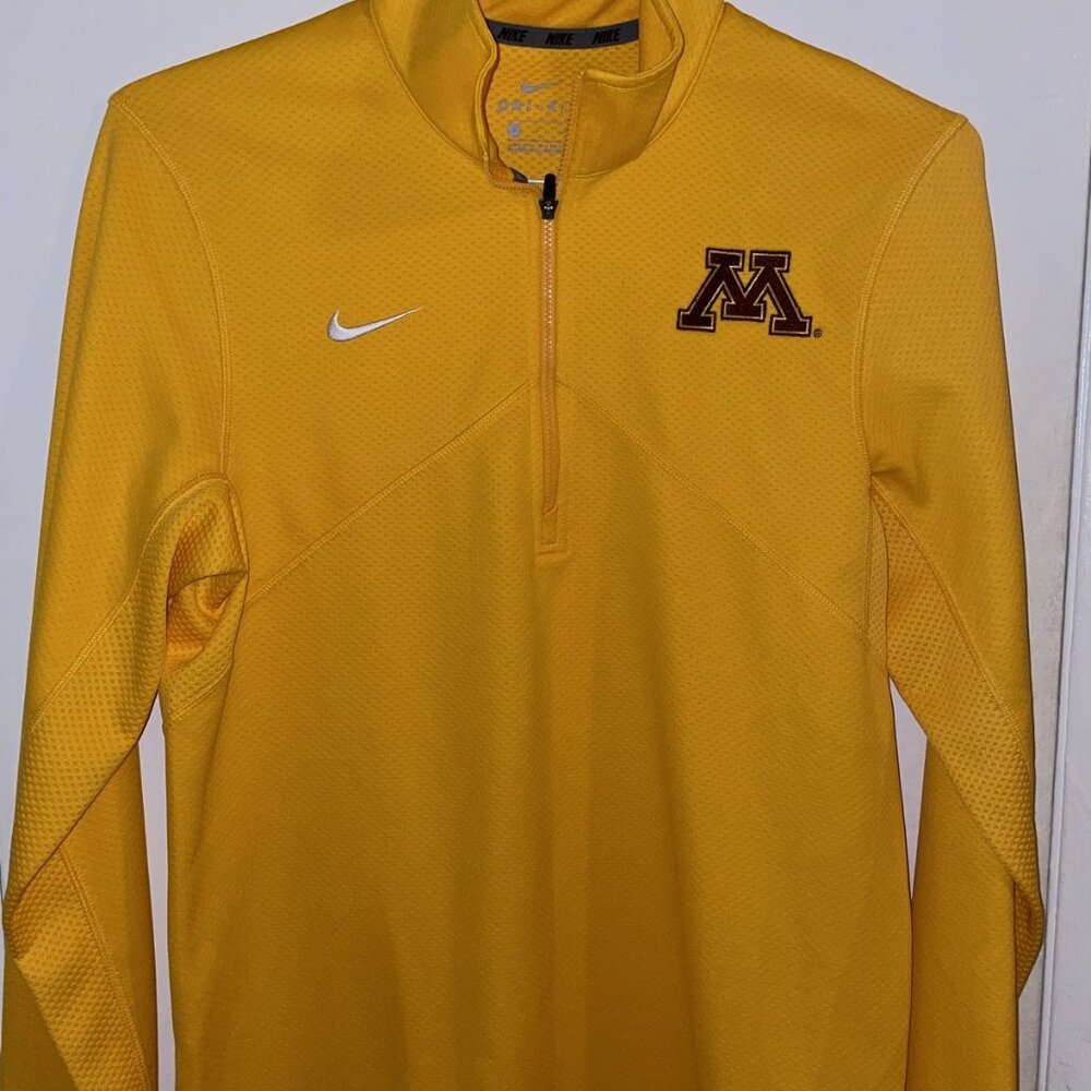 Nike Minnesota Gophers 1/2 Zip Pullover Men’s Small Gold